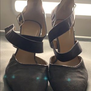 Gray heels